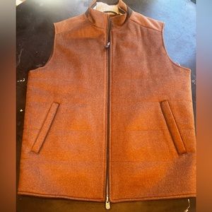 Peter Millar Men’s Wool and Cashmere Vest.